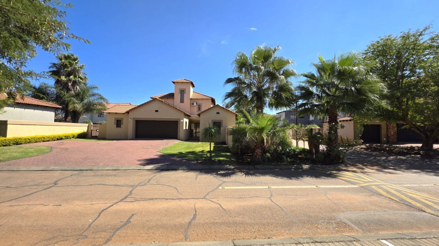 To Let 1 Bedroom Property for Rent in Melodie North West